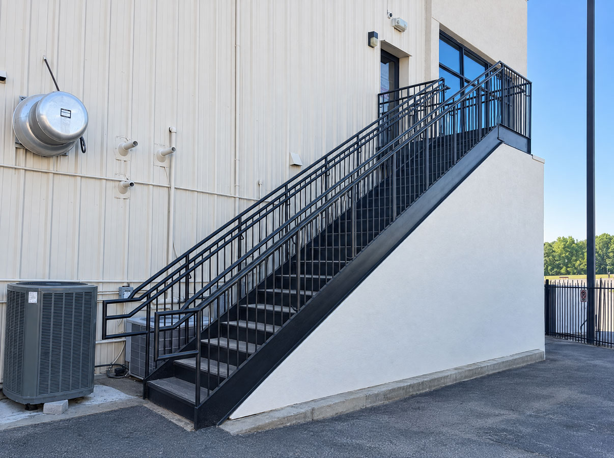 Hawthorne KRYY Terminal (10)